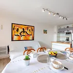 Les Coraux By Interhome Saint-Raphaël