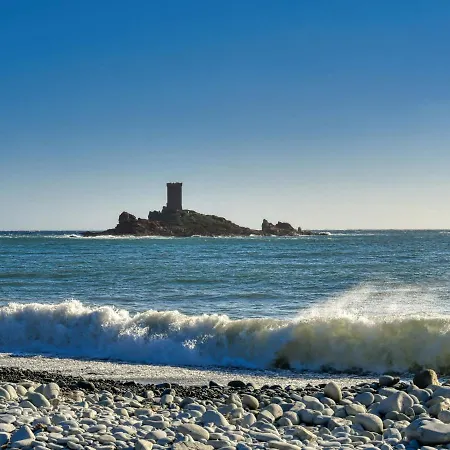 Апартаменты Les Coraux By Interhome