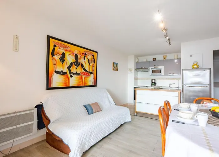 Les Coraux By Interhome Lägenhet Saint-Raphaël