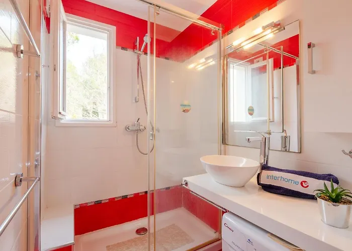 Les Coraux By Interhome * Saint-Raphaël